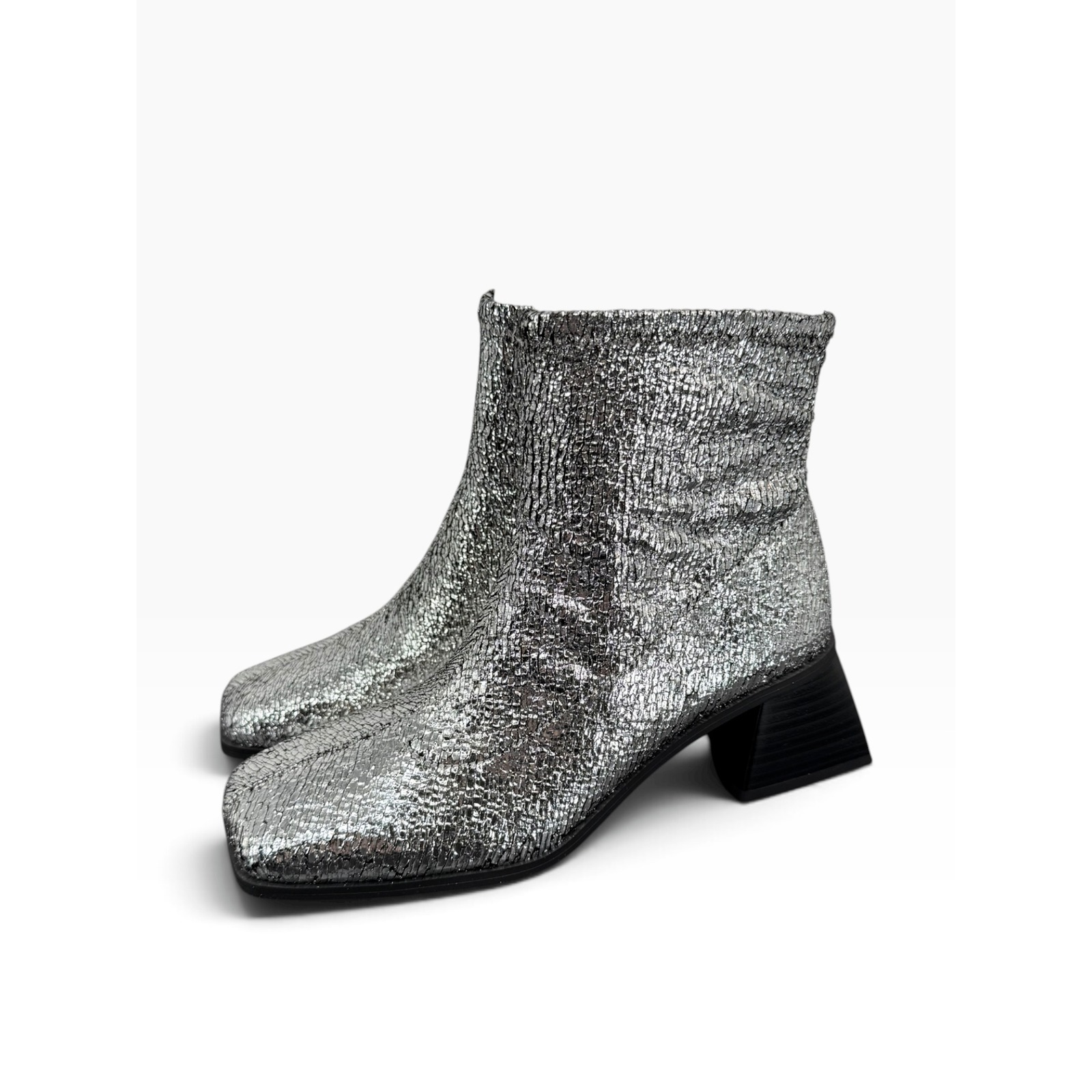 Katy Perry The Lolette Stretch Ankle Boot Metallic Silver 6.5 Nib — image 2 of 8